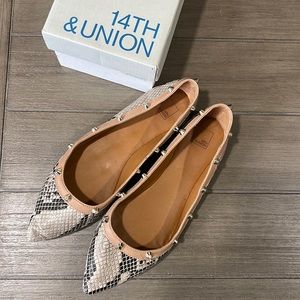 14TH & Union Natural Snake Print SIZE 6.5
